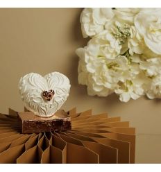 Cuore in gesso su base con applicazione oro rosa (cl26261)