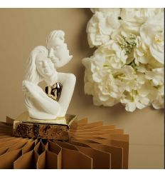 Coppia in gesso su base con applicazione cuore oro (cl26266)